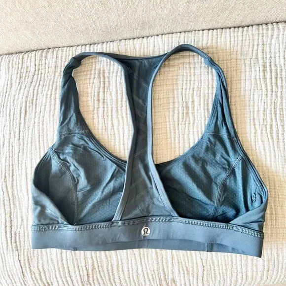 Lululemon Razor Back Sports Bra - Picture 2 of 3